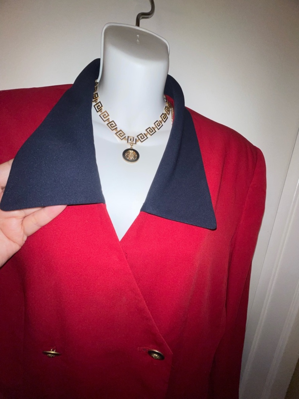 Kasper Red Jacket with Black Collar - Picture 3 of 10
